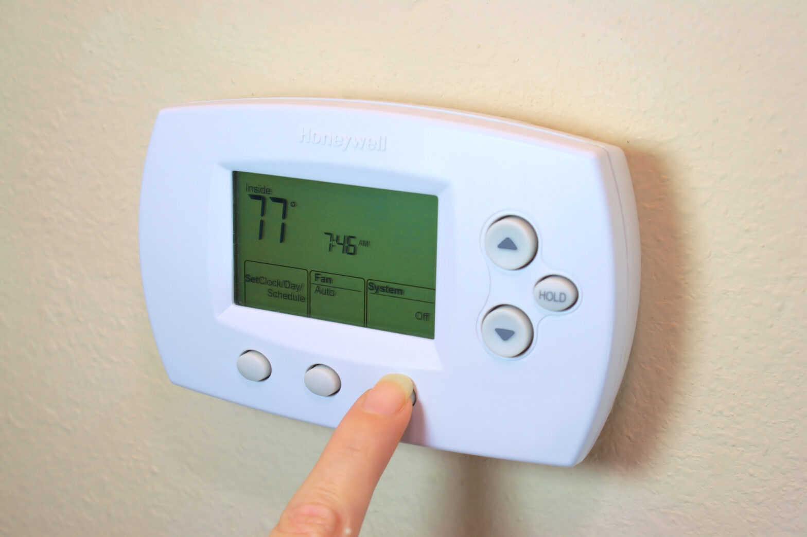Should I set my thermostat to AUTO?